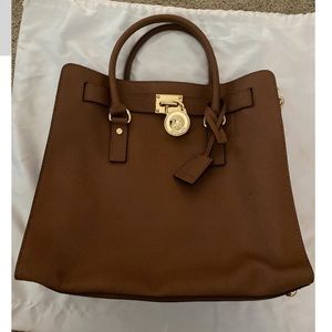 MICHAEL KORS brown leather satchel purse